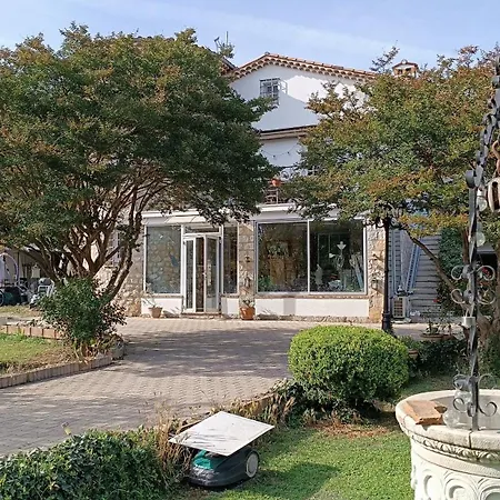 Hebergement Independant Avec Parking Prive Dans Villa Grasse Exterior photo