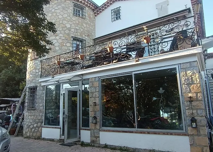 Hebergement Independant Avec Parking Prive Dans Villa